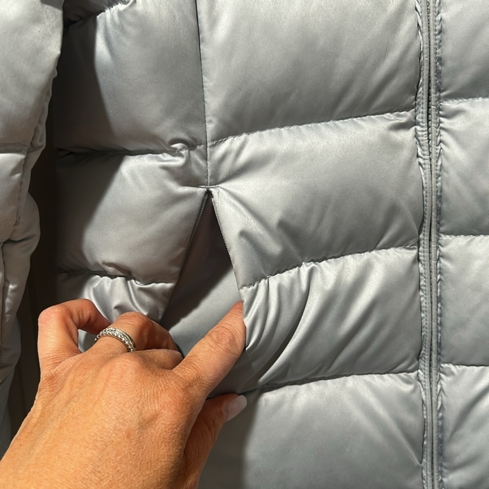 Patagonia Women's Downtown Puffer Jacket - Picture 5 of 6
